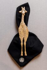 PORTA GUARDANAPO GIRAFA SAFARI DOURADO